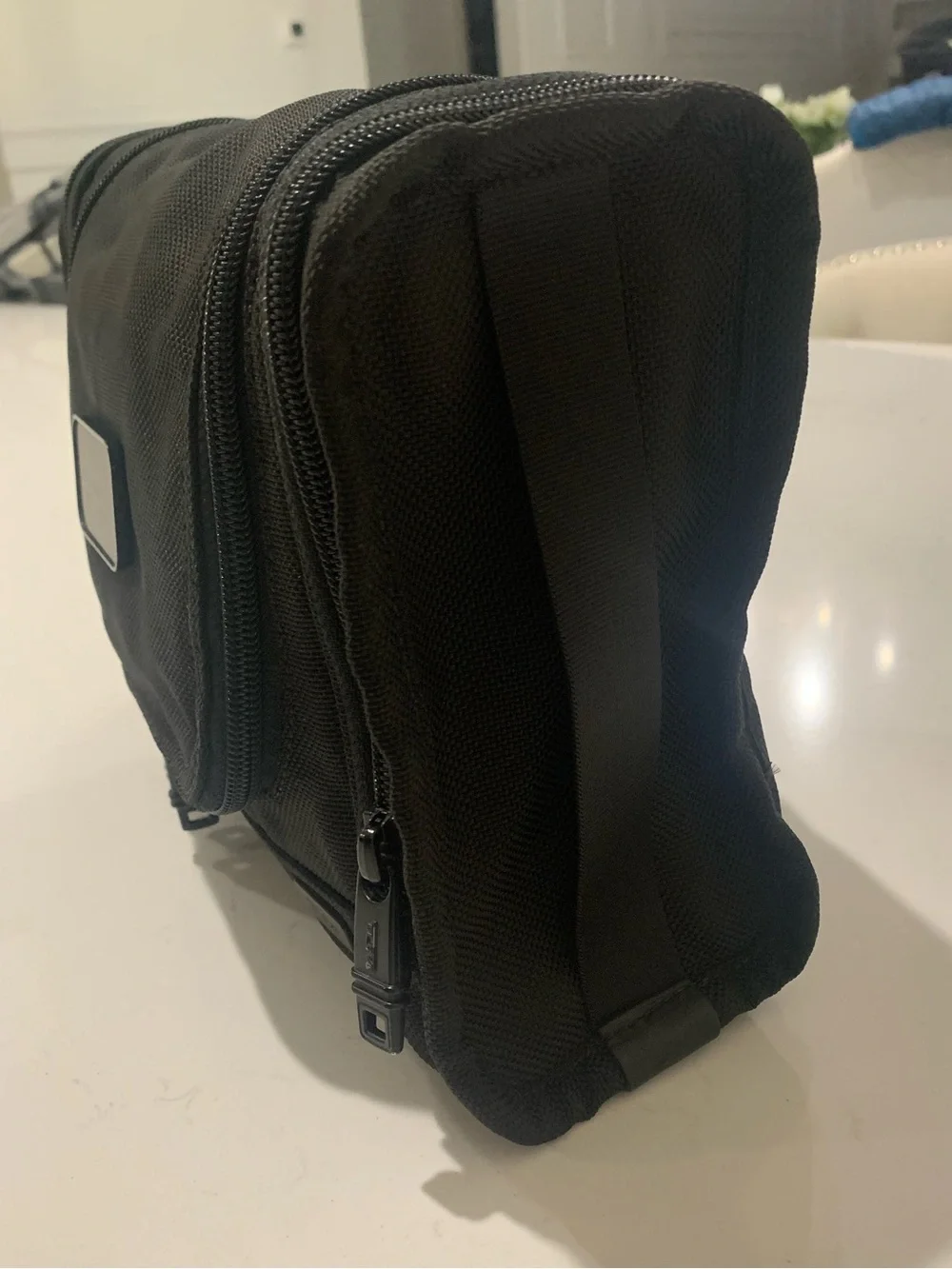 TUMI Alpha Hanging Travel Kit Bag